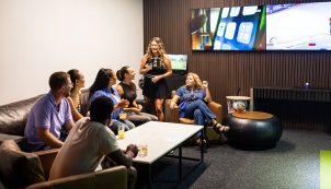 011Stingrays0C6A5187